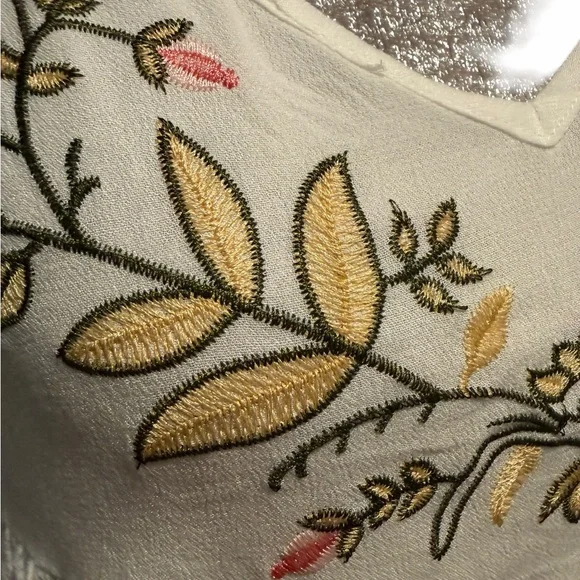 Vici Cream Floral Embroidered Blouse Boho Babydoll
shirt Womens - Picture 2 of 5